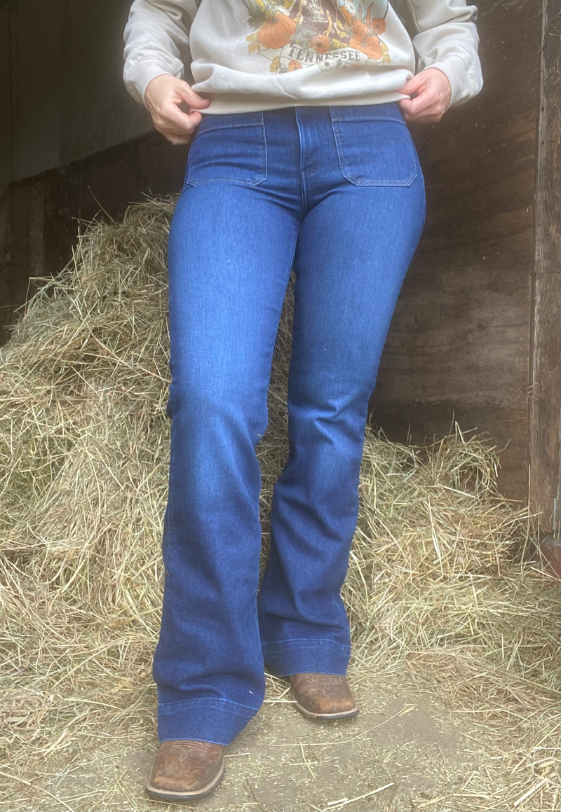 WRANGLER Flare dark wash