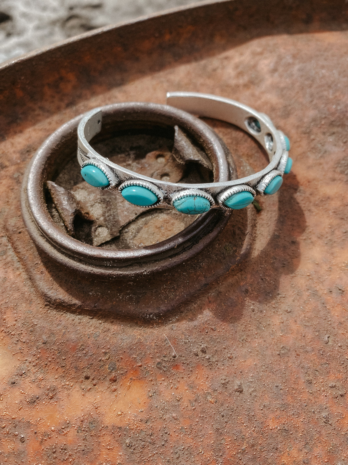 Faux navajo turquoise armband