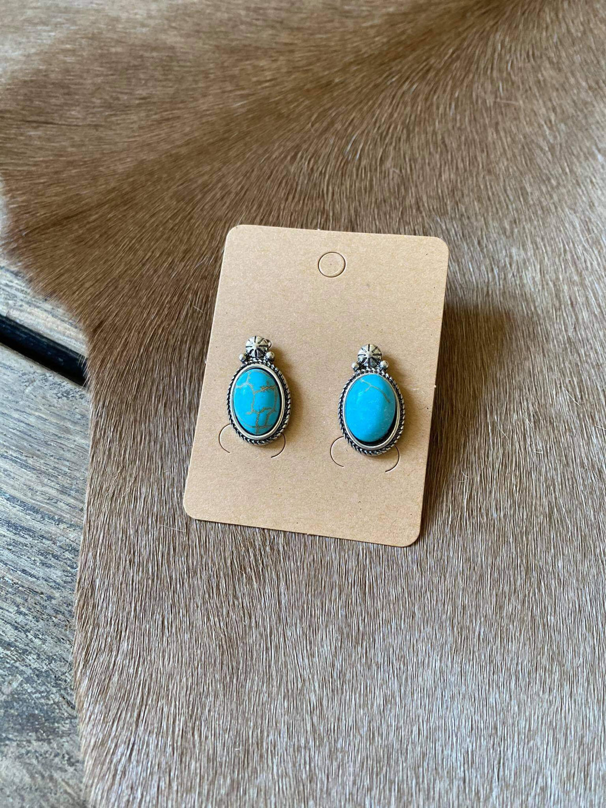 "Turquoise" stud